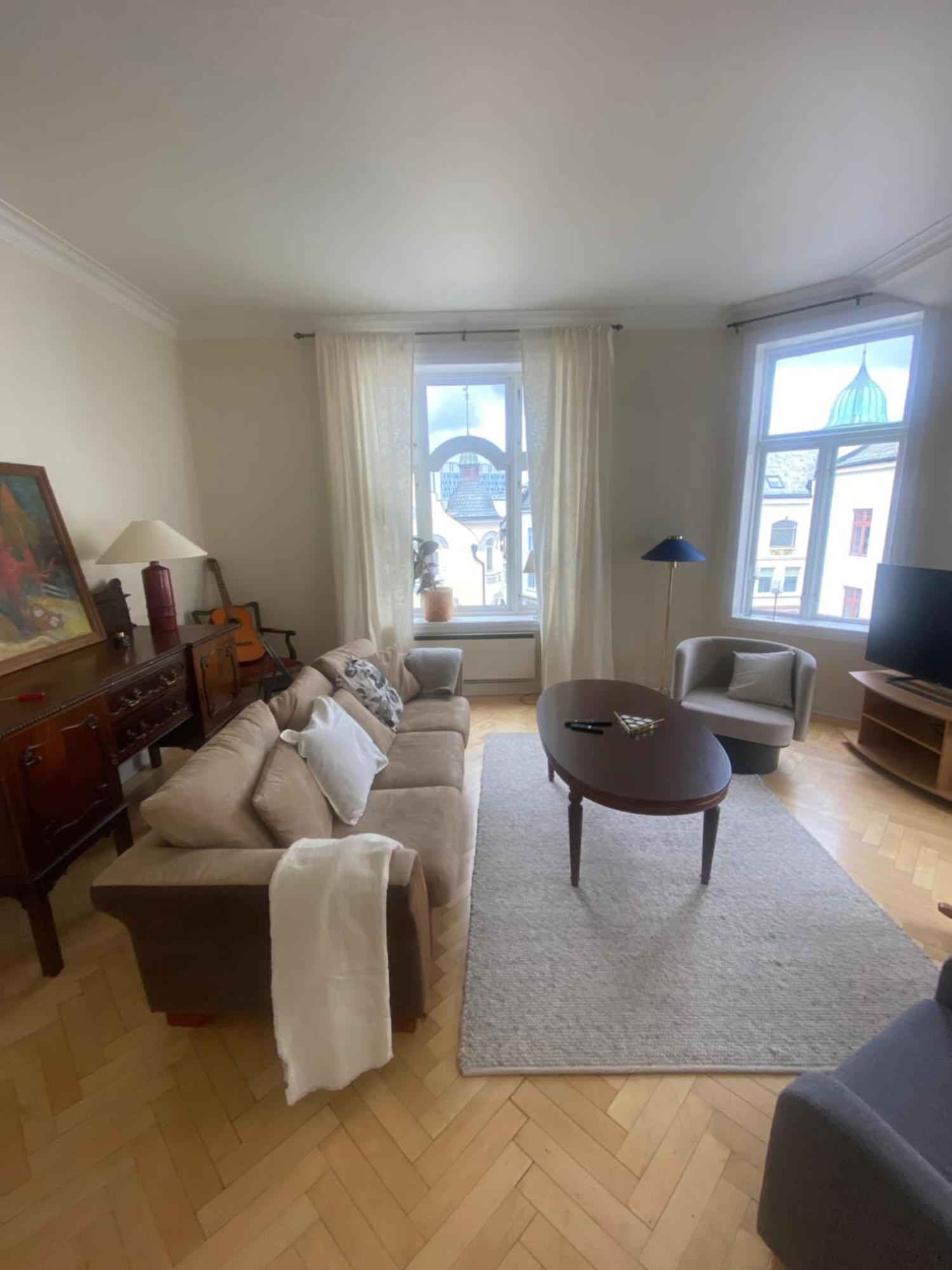 Authenic Art Nouveau In The City-center Apartment *